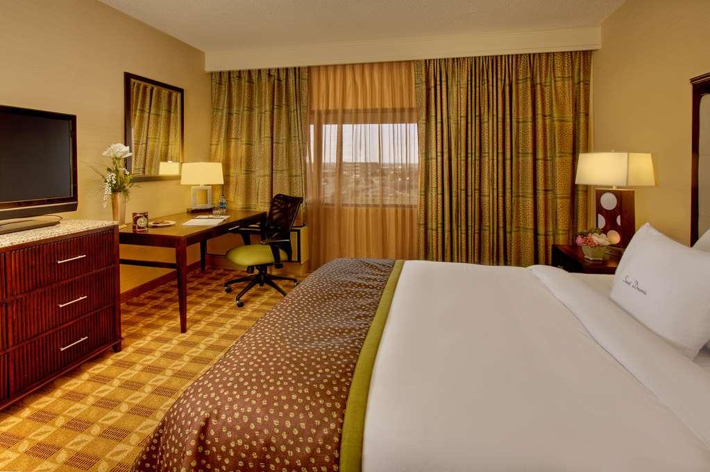 Doubletree By Hilton Little Rock Hotel Bilik gambar